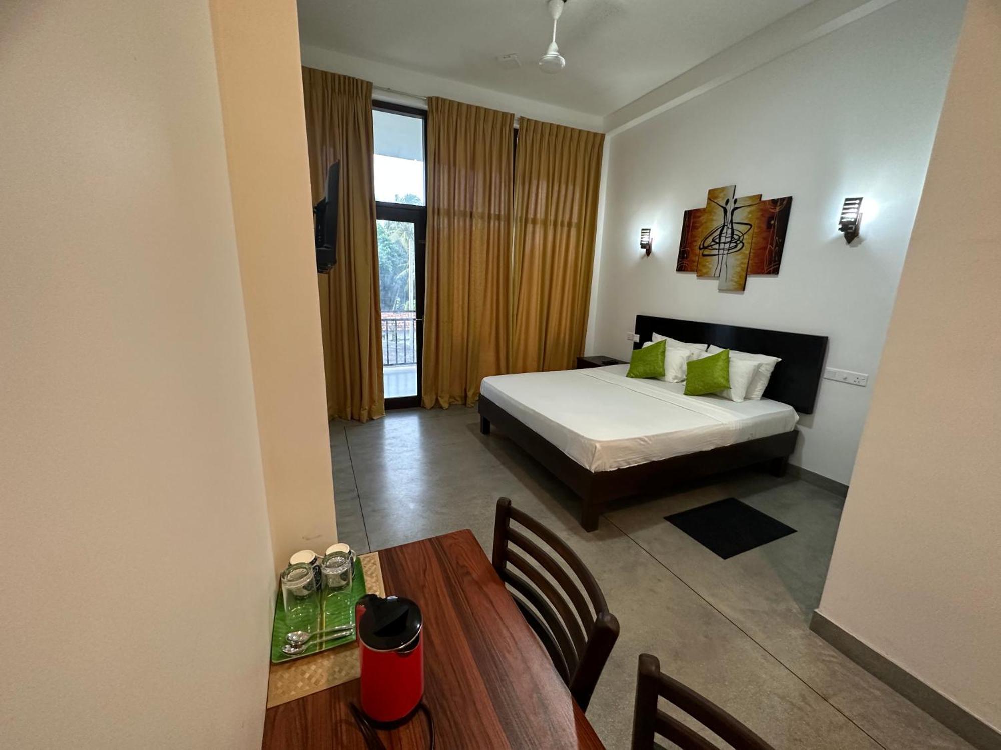 Jayaa Beach Talpe Bagian luar foto
