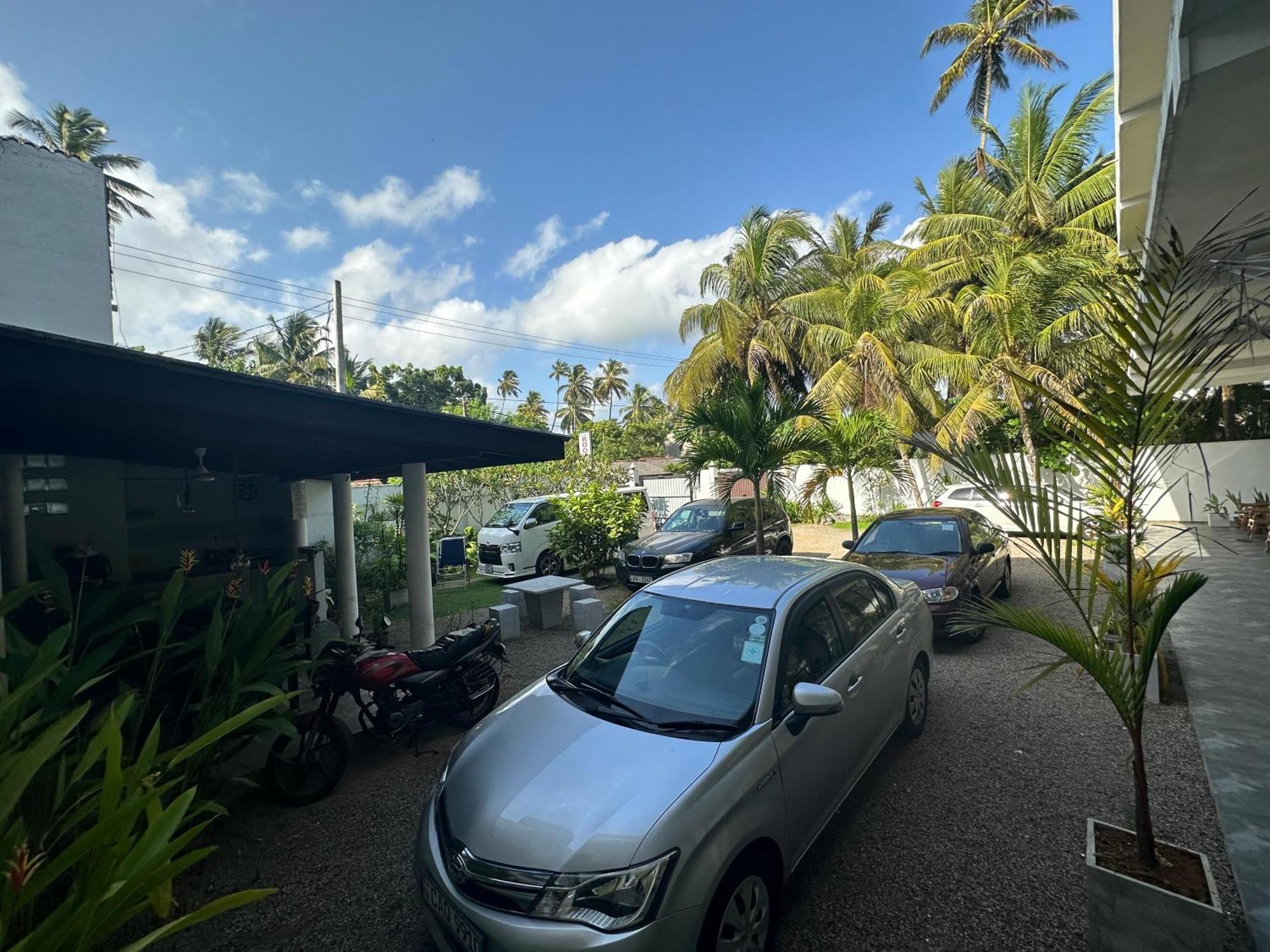 Jayaa Beach Talpe Bagian luar foto